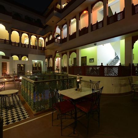 Hotel Harasar Haveli Bikaner Buitenkant foto