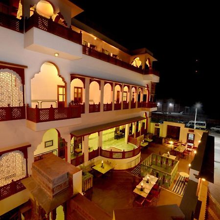 Hotel Harasar Haveli Bikaner Buitenkant foto