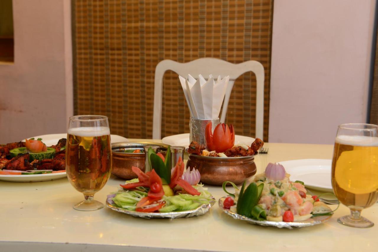 Hotel Harasar Haveli Bikaner Buitenkant foto