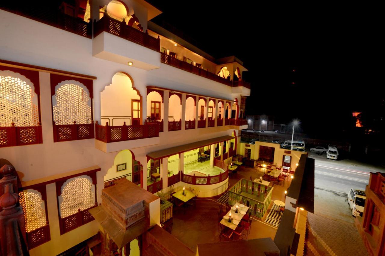 Hotel Harasar Haveli Bikaner Buitenkant foto