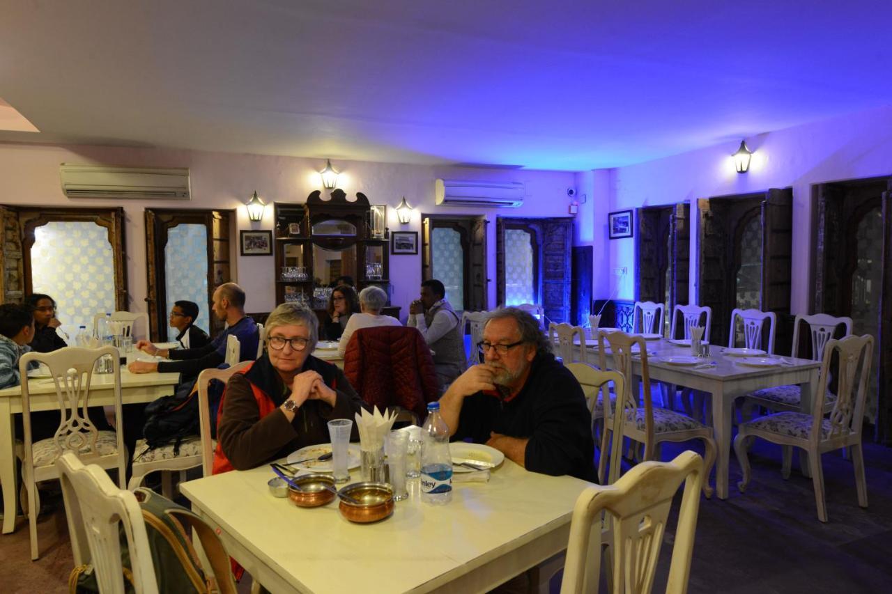 Hotel Harasar Haveli Bikaner Buitenkant foto