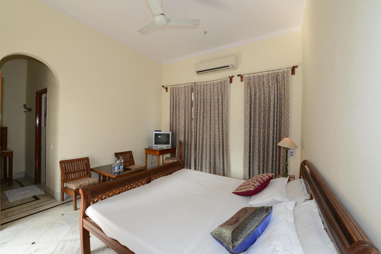 Hotel Harasar Haveli Bikaner Buitenkant foto