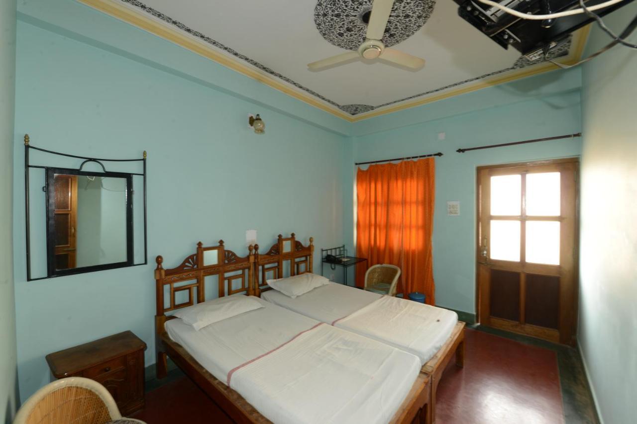 Hotel Harasar Haveli Bikaner Buitenkant foto