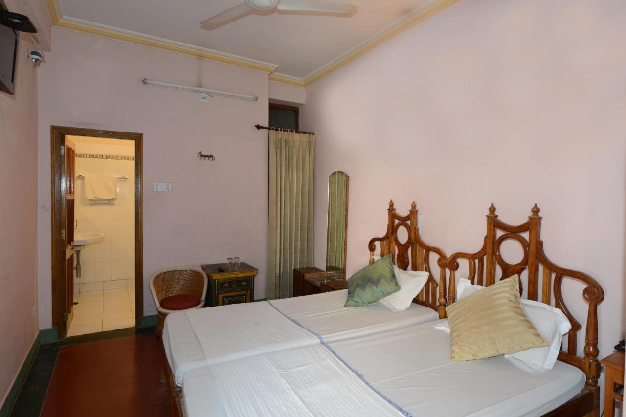 Hotel Harasar Haveli Bikaner Buitenkant foto